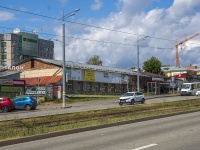 Izhevsk, st Krasnaya, house 122А. shopping center