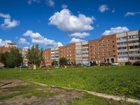 Votkinsk, st Kirov, house 62. Apartment house