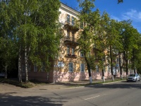 Votkinsk, Mira st, house 13. Apartment house