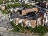 Votkinsk, Sadovnikov , 房屋 4. 公寓楼