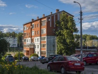 Votkinsk,  Sadovnikov, house 7. Apartment house