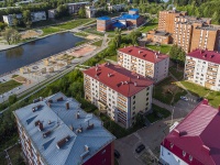 Votkinsk, Sadovnikov , house 11. Apartment house