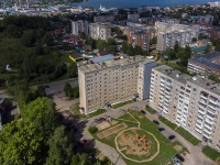 Votkinsk, 1st Maya st, house 2. Apartment house