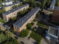 Votkinsk, Dzerzhinsky st, 房屋 8. 公寓楼