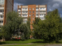 Votkinsk, st Dzerzhinsky, house 18. Apartment house