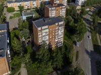 Votkinsk, Dzerzhinsky st, 房屋 22. 公寓楼