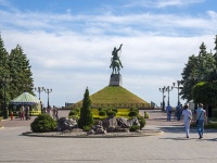 乌法市, 纪念碑 Салавату Юлаеву​zaki validi st, 纪念碑 Салавату Юлаеву