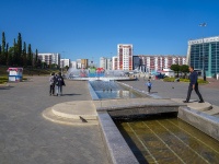 Уфа, фонтан на площади Салавата Юлаеваулица Заки Валиди, фонтан на площади Салавата Юлаева