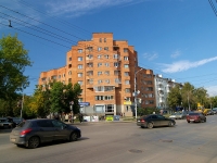 Уфа, улица Революционная, дом 173. многоквартирный дом