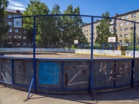Уфа, улица Пархоменко, спортивная площадка 