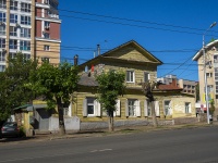 Ufa, st Oktyabrskoy Revolyutsii, house 42. Private house