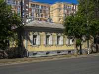 Ufa, st Oktyabrskoy Revolyutsii, house 50. Private house