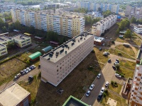 Neftekamsk, Parkovaya st, 房屋 9Б. 公寓楼