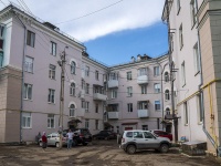 Oktyabrskiy, Gogol st, house 2. Apartment house