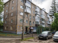 Oktyabrskiy, st Komsomolskaya, house 17А. Apartment house