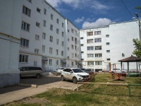 Oktyabrskiy, Geofizikov st, house 5. Apartment house