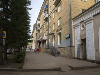 Oktyabrskiy, avenue Lenin, house 16. Apartment house