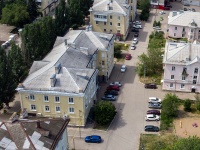 Oktyabrskiy, Lenin avenue, 房屋 23. 公寓楼