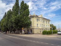 Oktyabrskiy, avenue Lenin, house 25. Apartment house