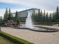 Oktyabrskiy, st Devonskaya. public garden