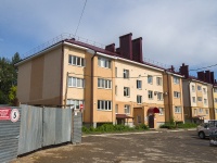 Oktyabrskiy, st Chapaev, house 30. Apartment house