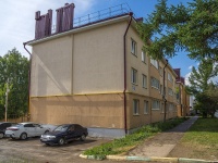 Oktyabrskiy, Chapaev st, house 32. Apartment house