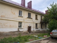 Oktyabrskiy, Chapaev st, house 42. Apartment house