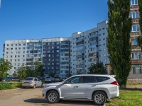 Salavat, Leningradskaya st, house 25. Apartment house