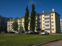 Salavat, st Leningradskaya, house 27. Apartment house