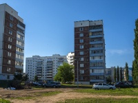 Salavat, Leningradskaya st, house 31. Apartment house