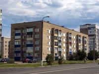 Salavat, Leningradskaya st, house 41. Apartment house