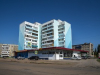 Salavat, Leningradskaya st, house 55. Apartment house
