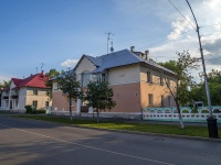Salavat, st Pervomayskaya, house 27. Apartment house
