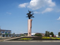 Salavat, st Pervomayskaya. monument