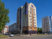 Sterlitamak, avenue Oktyabrya, house 33. Apartment house