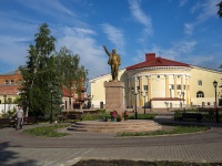 Стерлитамак, памятник В.И.Ленинуулица Комсомольская, памятник В.И.Ленину