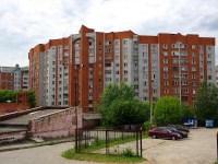 Cheboksary, Yarmarochnaya st, 房屋 7 к.1. 公寓楼
