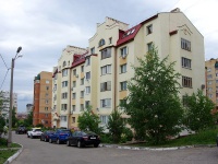 Cheboksary, Yarmarochnaya st, 房屋 9 к.1. 公寓楼