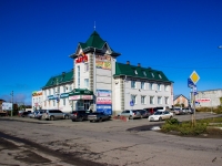 Barnaul, st Entuziastov, house 52. shopping center