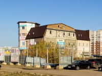 Барнаул, улица Лазурная, дом 57. многофункциональное здание