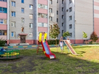 Barnaul,  , 房屋 32. 公寓楼