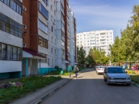 Барнаул, улица Шумакова, дом 47. многоквартирный дом