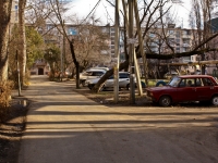 Краснодар, улица Ставропольская, дом 230. многоквартирный дом