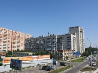 Krasnodar, st Karl Marks, house 14. Apartment house