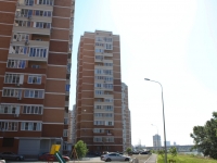 克拉斯诺达尔市, Kozhevennaya st, 房屋 42/1. 公寓楼