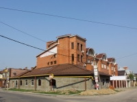 Krasnodar,  Akademik Pustovoit, house 40. Apartment house