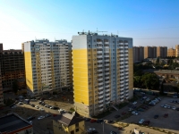 Krasnodar, Repin Ln, house 42. Apartment house
