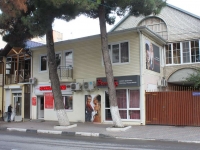 Gelendzhik, st Ostrovsky, house 107. Apartment house with a store on the ground-floor