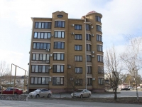 Goryachy Klyuch, Lenin st, house 194. Apartment house