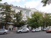 Novorossiysk, Sovetov st, house 26. Apartment house
